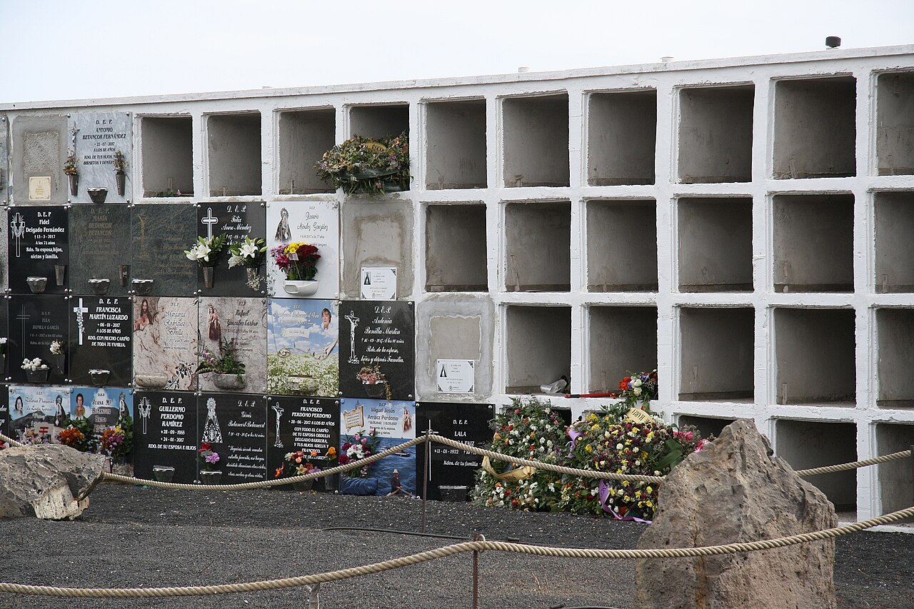 Neue Urnenwand für Waldenbuchs Friedhof geplant
