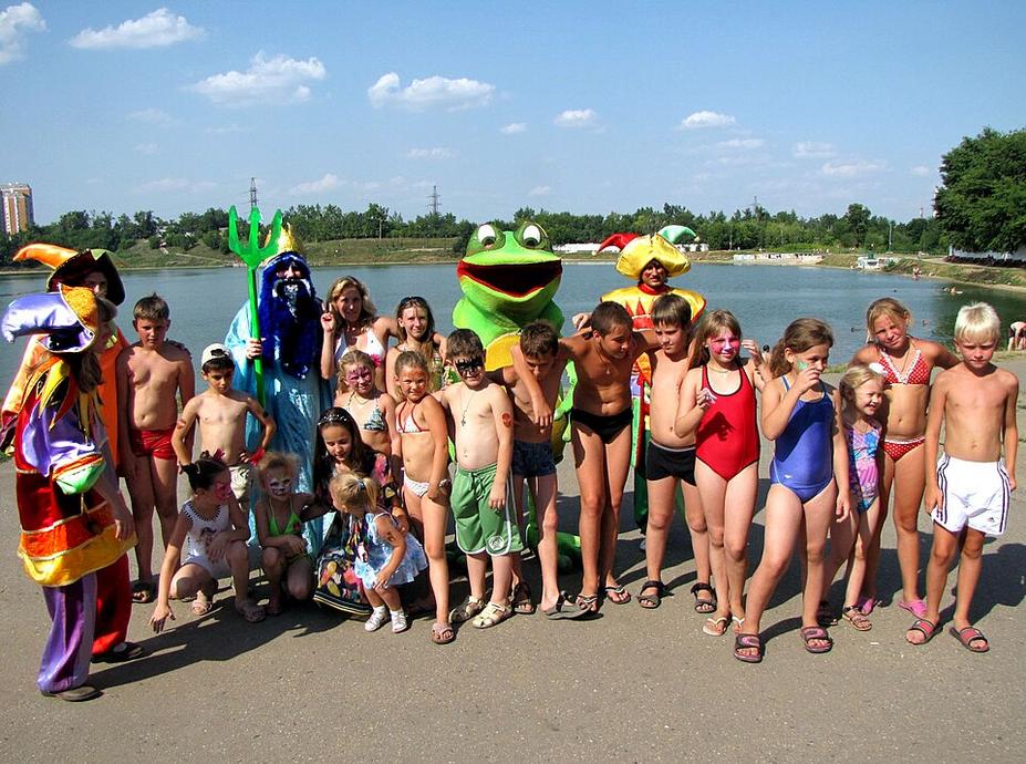 Bürgermeister überrascht Kinder im Sommerlager!