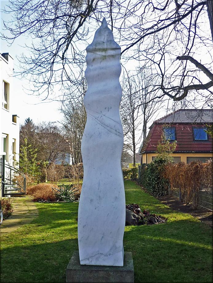 Neue Skulptur am Badesee lädt zum Entdecken ein
