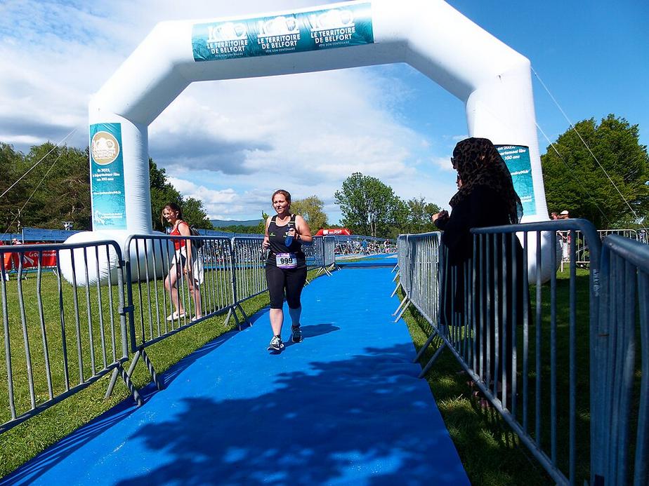 Hardtsee-Triathlon 2026 begeistert Hunderte in Weiher