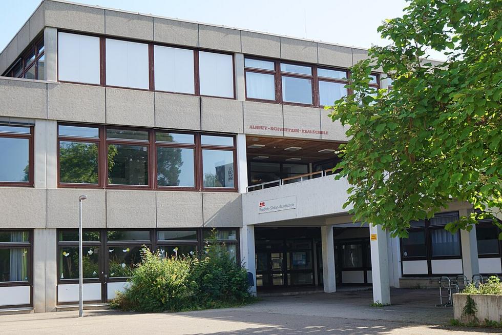 Gemeinderat prüft Beleuchtung im Schulzentrum