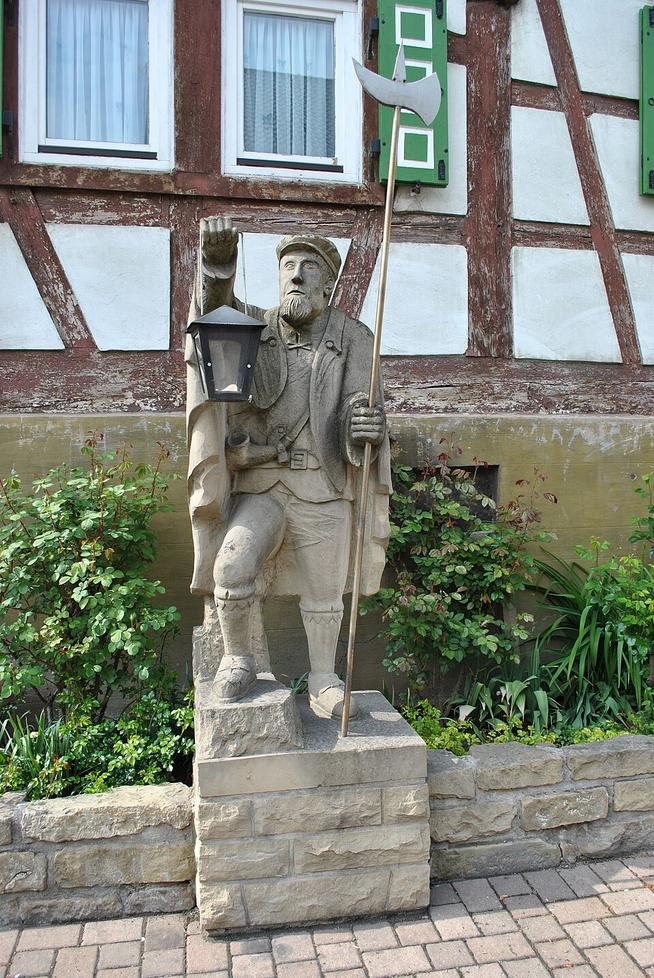 Nachtwächter-Führung zeigt Weinheims Geschichte