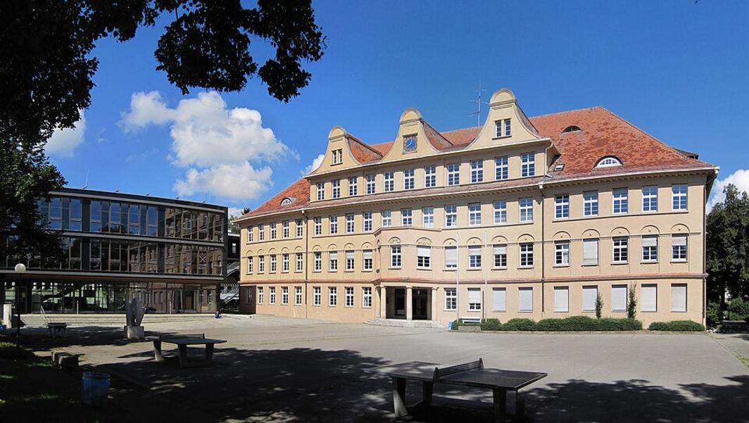 Max-Planck-Gymnasium bekommt grünen Schulhof