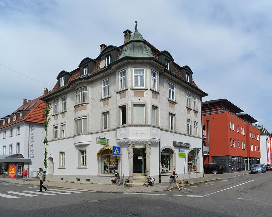 Friedrichshafen feiert autofreie Charlottenstraße