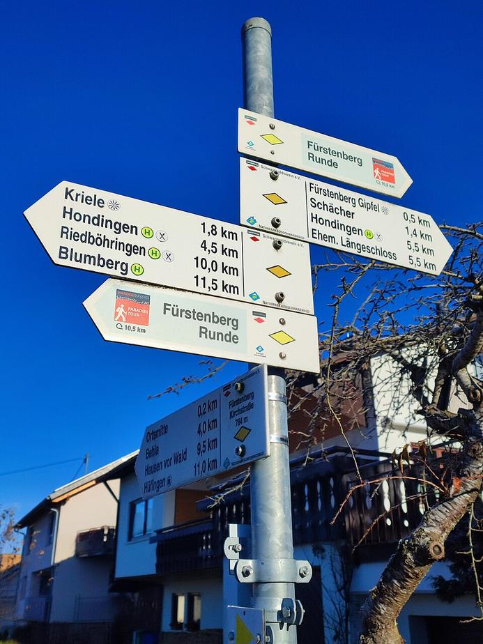 Kirchstraße Fürstenberg sperrt vom 21.9. bis 30.10.