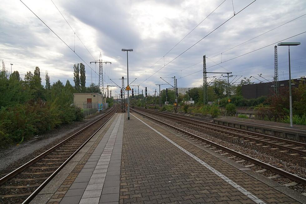 Waiblingen: Auto zerkratzt, E-Scooter gestohlen