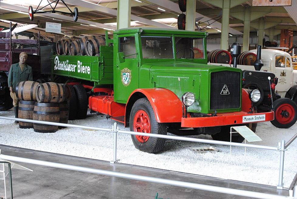 Polizei kontrolliert 40 Lastwagen in Sinsheim