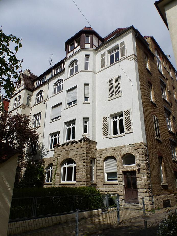 Einbrecher stehlen Geld in Stuttgarter Wohnung