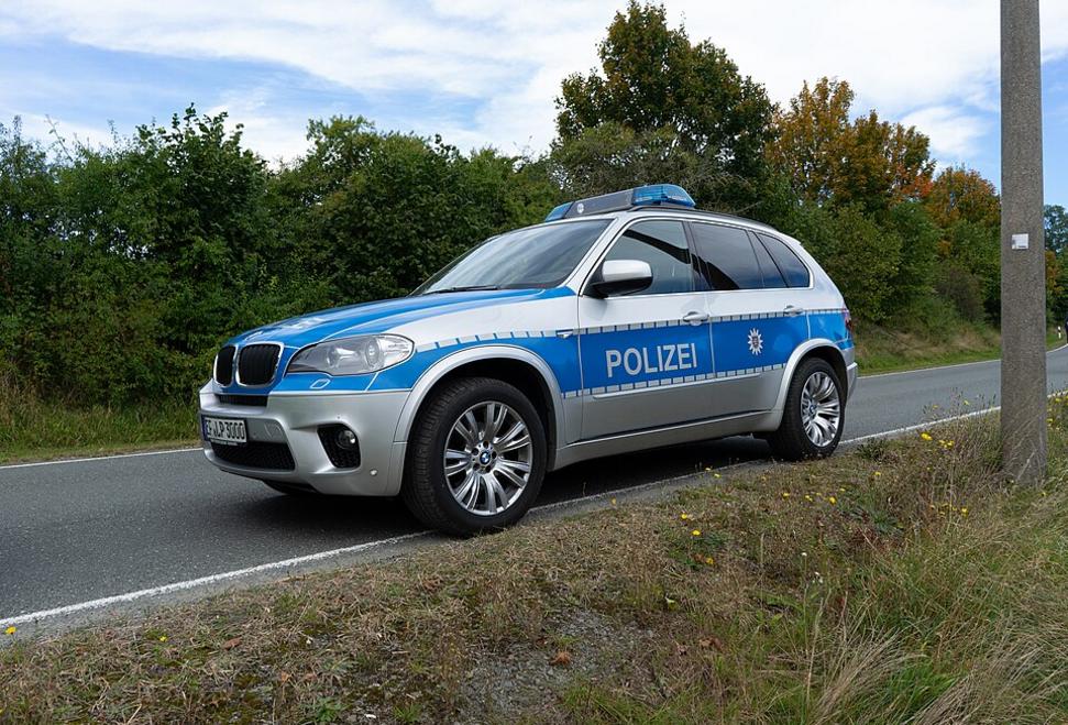 Polizei sucht Zeugen nach riskantem Überholmanöver