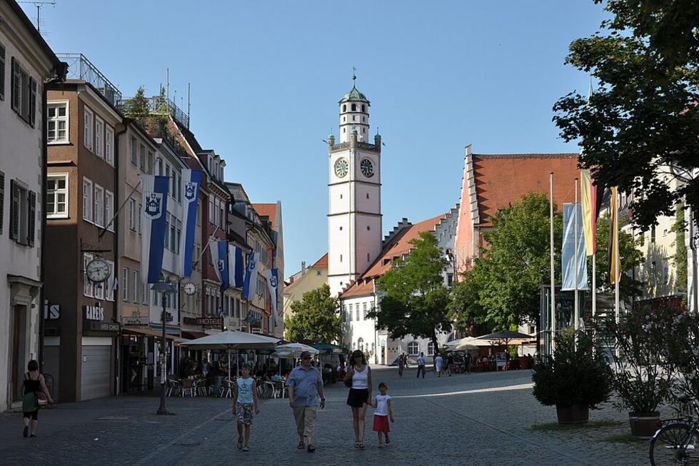 Holzmarkt und Kemmerlanger Straße sperren sich kurz