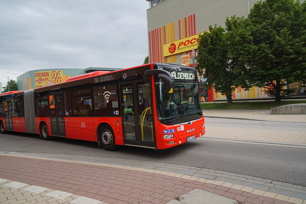 Buslinien 826 und 826A fahren anders ab 17. Juni