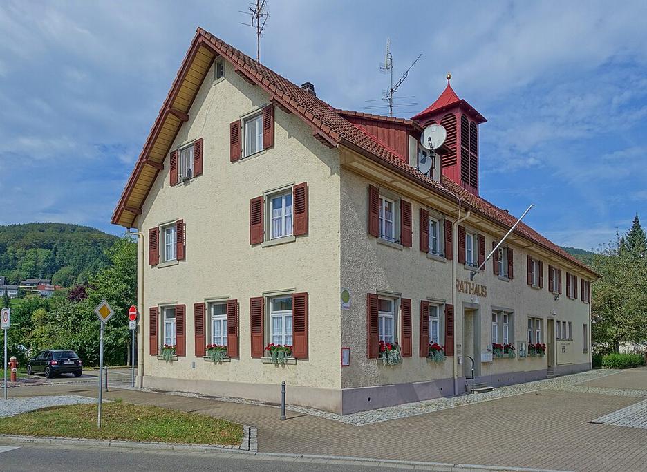 Stadt zeigt Ausbildungswege beim Berufstag