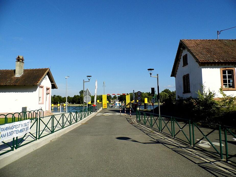 Polizei nimmt Fahrer ohne Führerschein in Breitenau