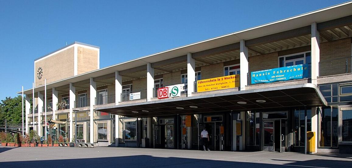40-Jähriger zeigt sich in Bietigheim-Bissingen