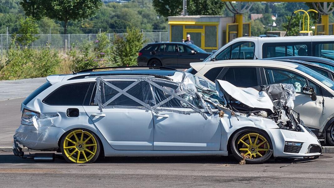 Unfallflucht auf Ditzinger Schulparkplatz