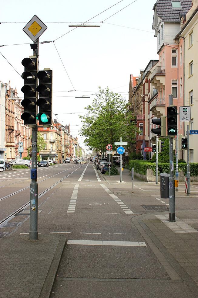 84-Jährige Radfahrerin in Karlsruhe stirbt nach Unfall