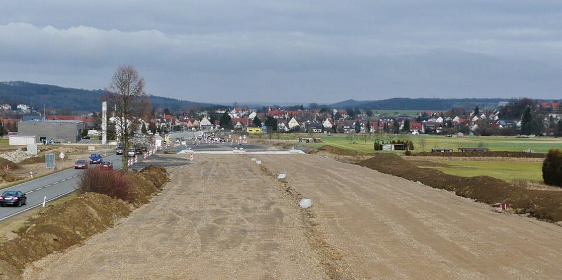 Fahrerin bei Dußlingen von B27 abgekommen