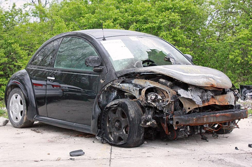 Zwei Autos bei Unfall auf K5728 zerstört