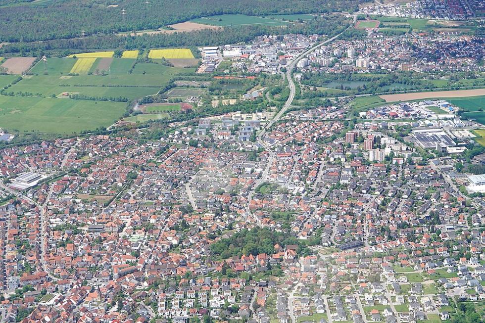 Unfall auf B3 bei Nußloch mit mehreren Autos