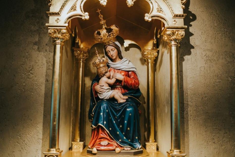Voller Weisheit und Gnade - Die stillende Madonna in Kunst und Theologie