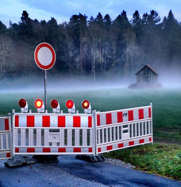 TRÜGERISCHE IDYLLEN