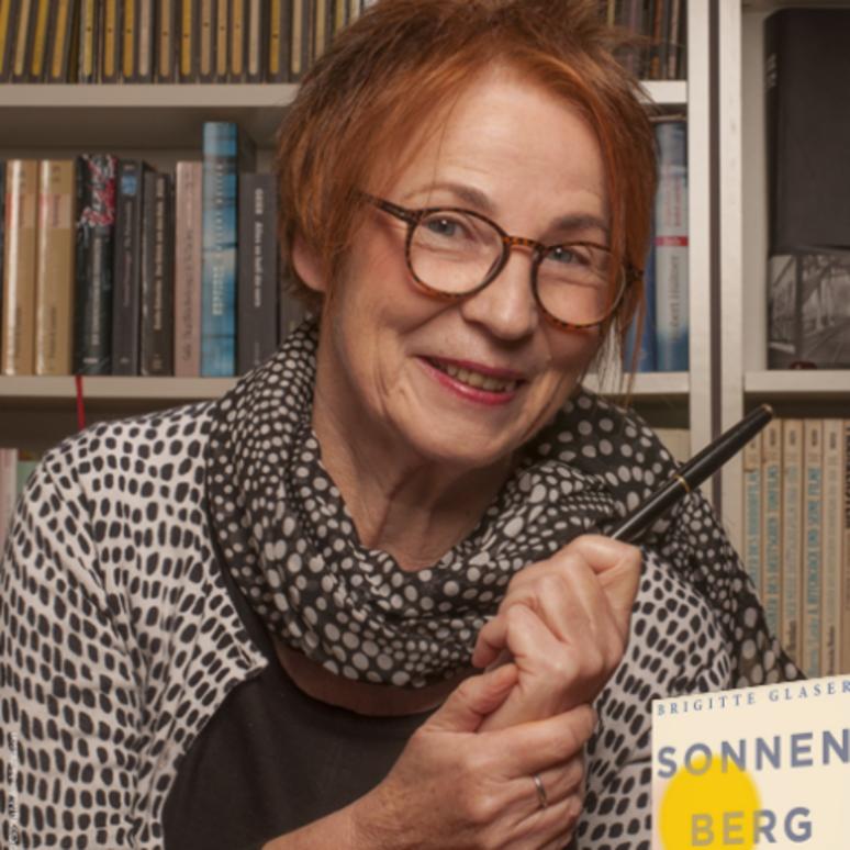 „Sonnenberg“ – Lesung mit Brigitte Glaser